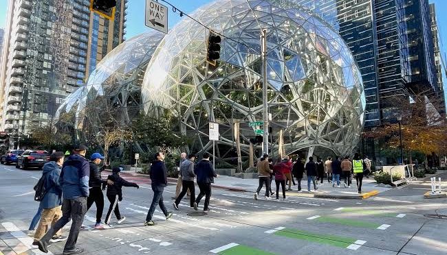 Washington’s Growing Tech Portfolio Is Drawing Lawsuits and Skeptical Voters